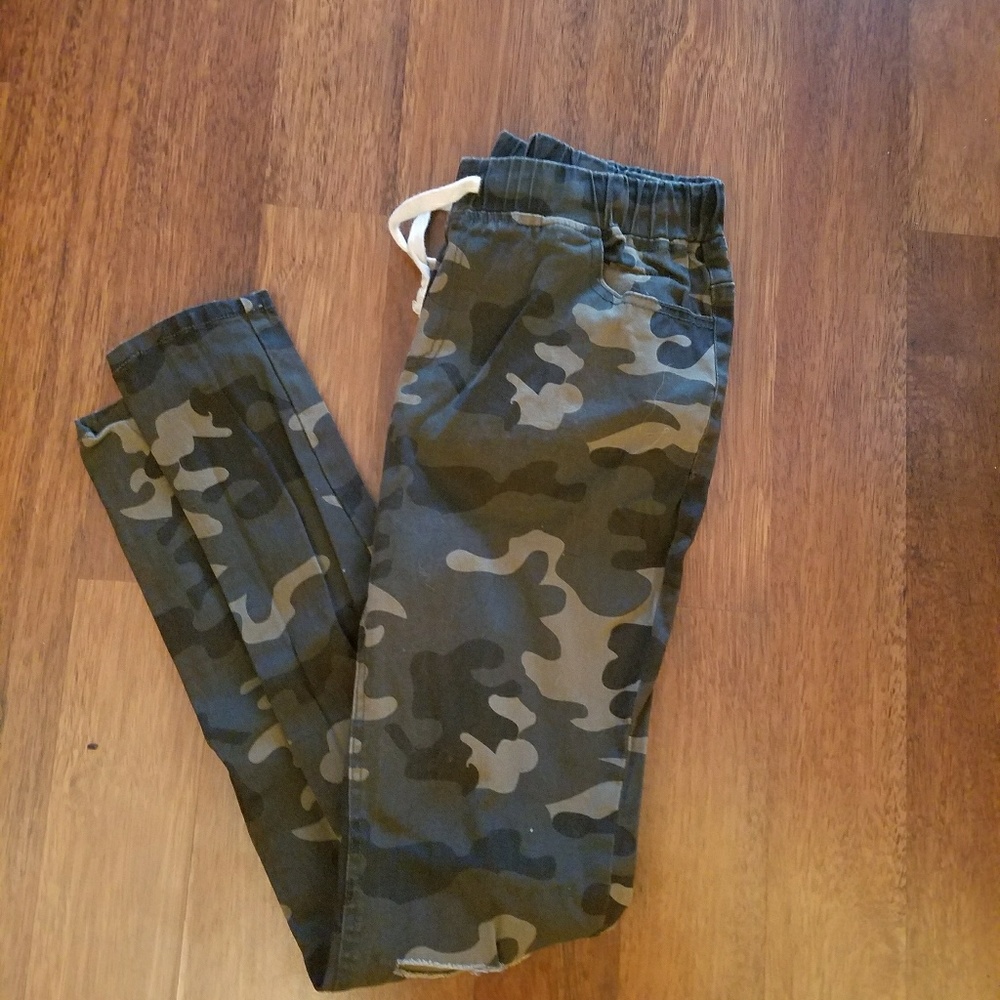 Army print joggers