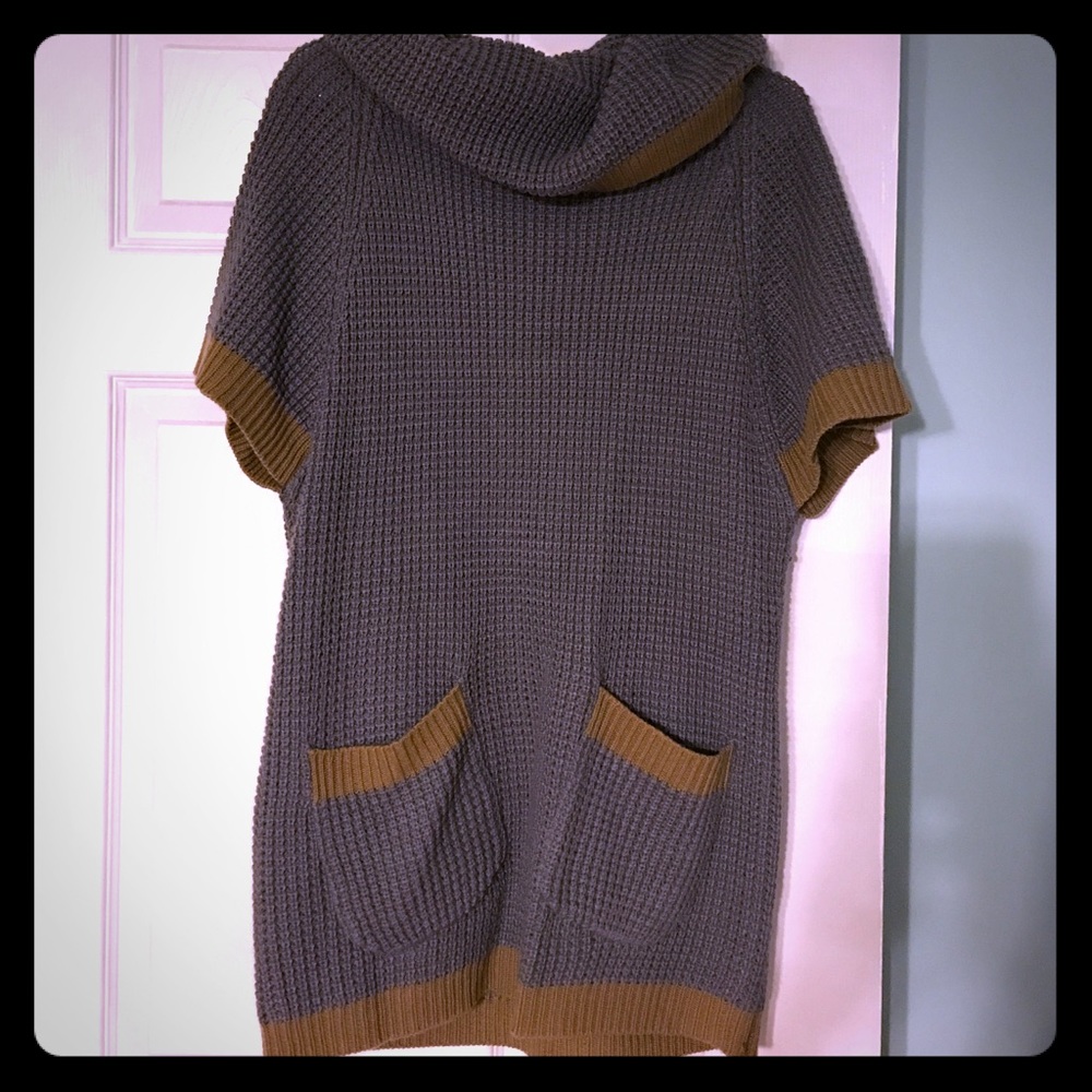 Medium boutique knit tunic