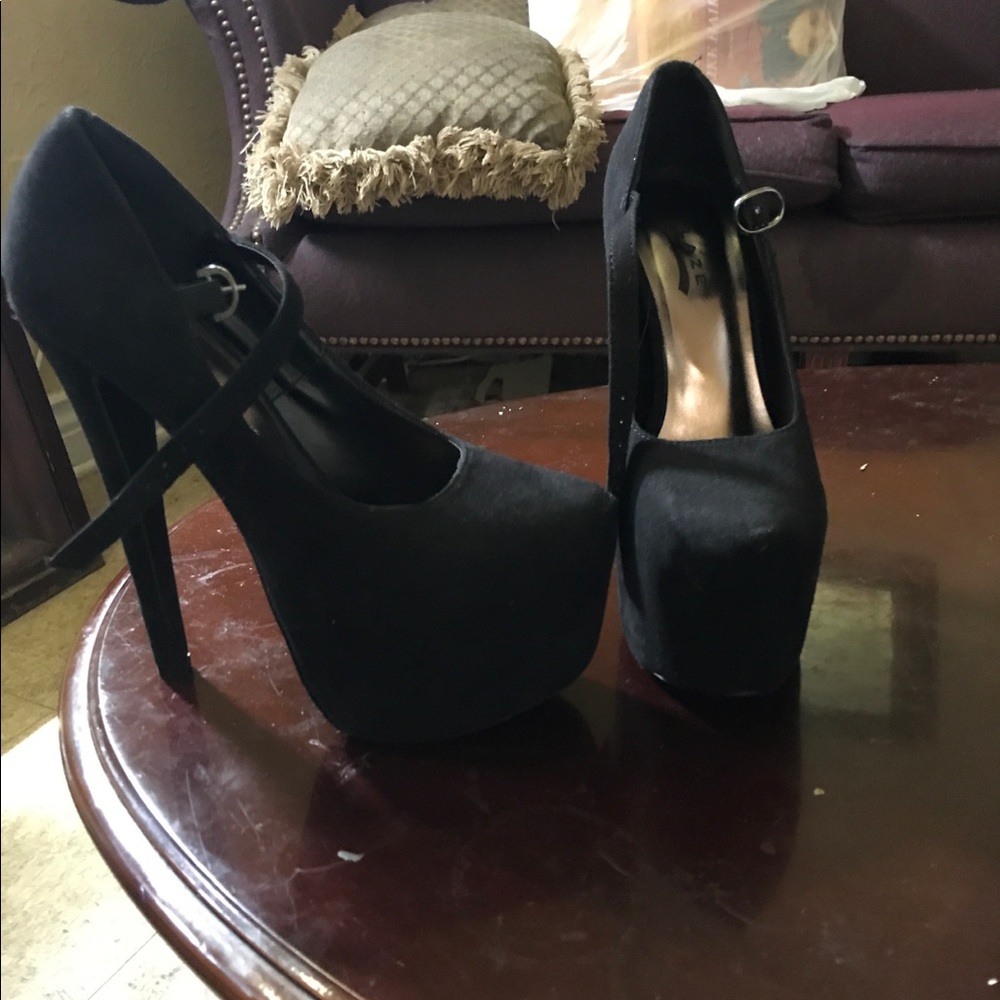 Black platform heels