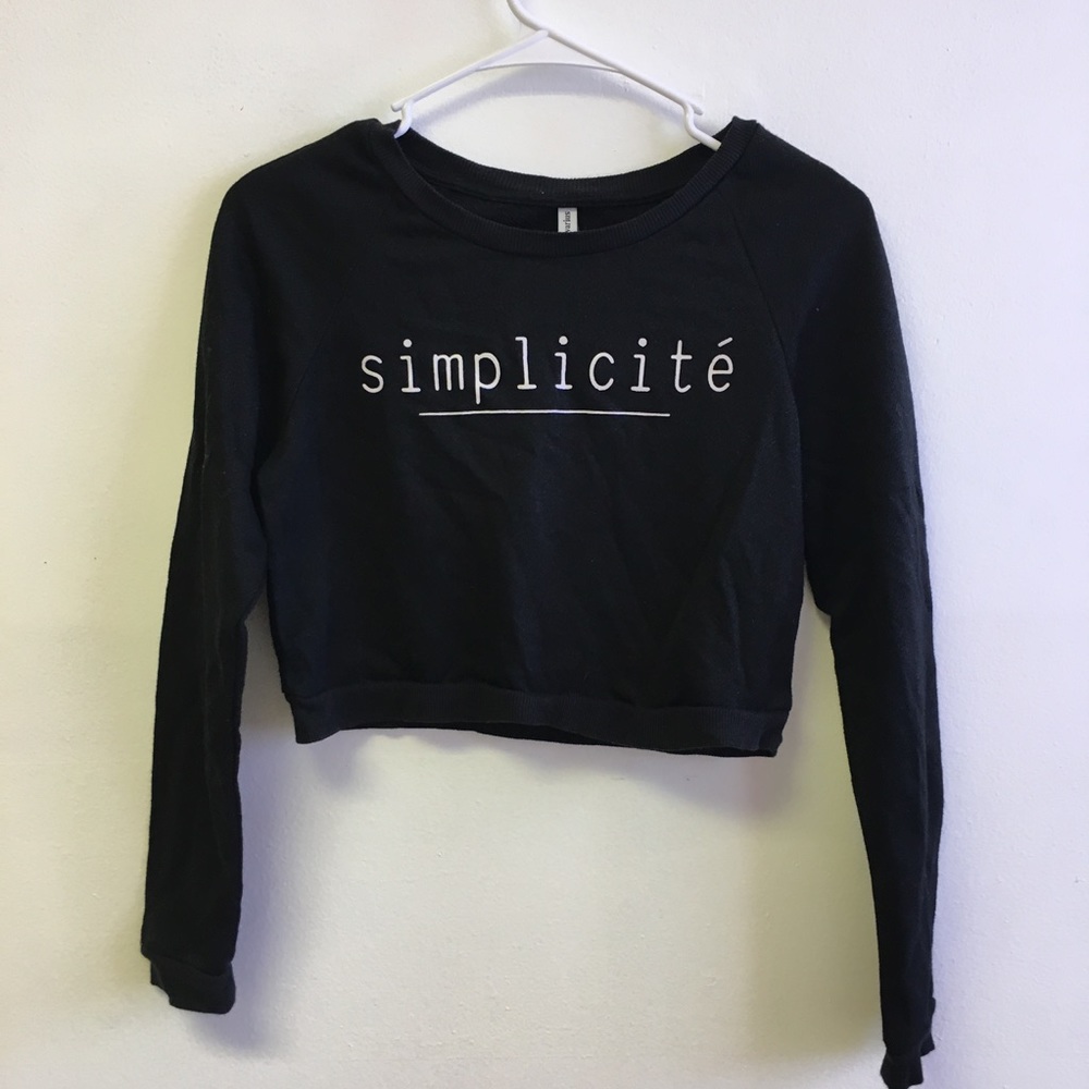 Cropped long sleeve top