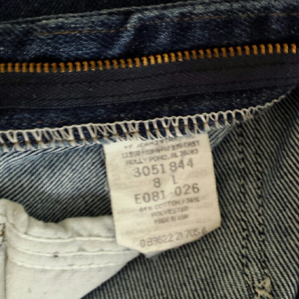 Lee Jeans 8 long. Straight cut