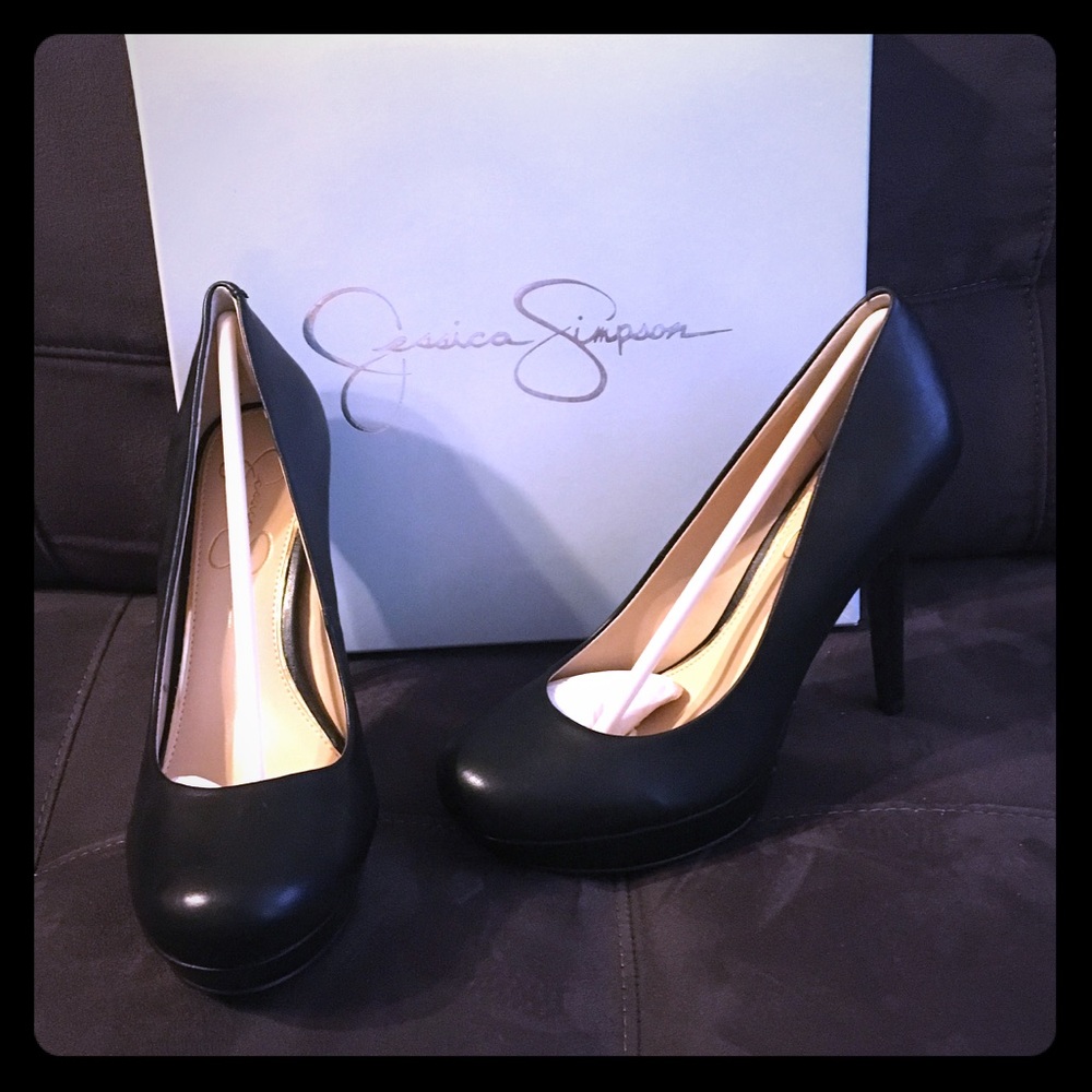 Brand new Jessica Simpson platform heels
