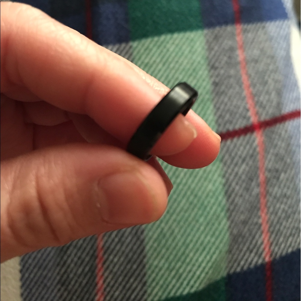 Tungsten women ring size 4