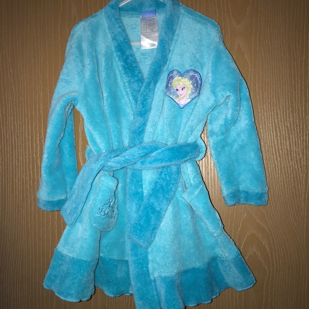 Like new Elsa bathrobe ❄️ 2/3 T