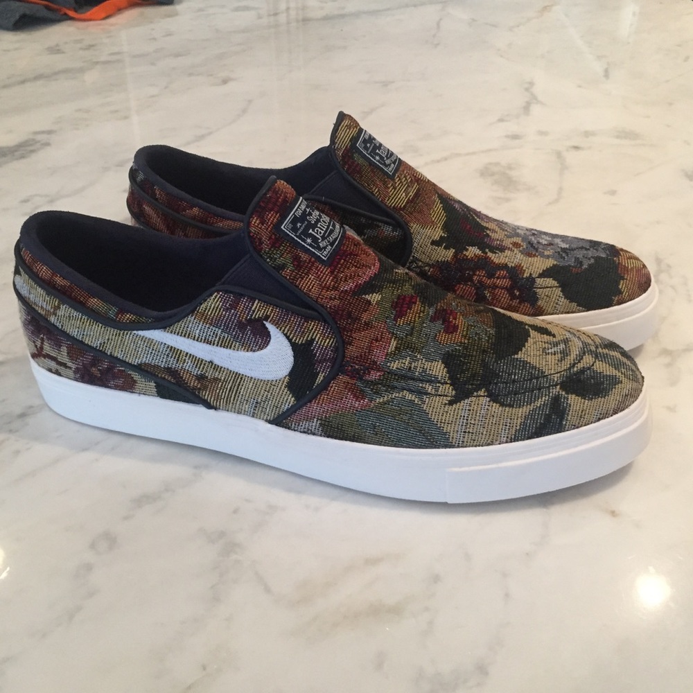 Men's Nike shoes
