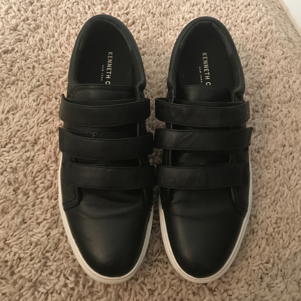 Kenneth Cole Black Sneakers