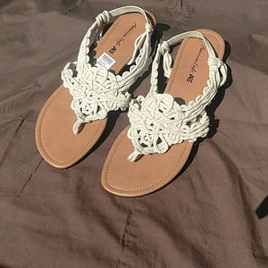 AE (American Eagle) Sandals