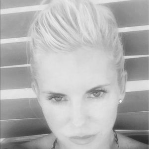 Meet your Posher, Mandy