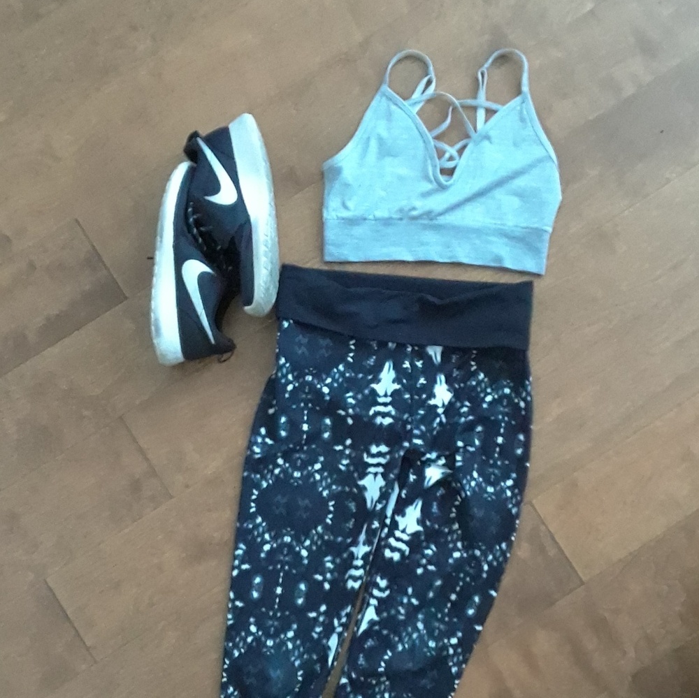 Fabletics Capris