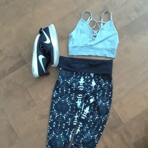 Fabletics Capris