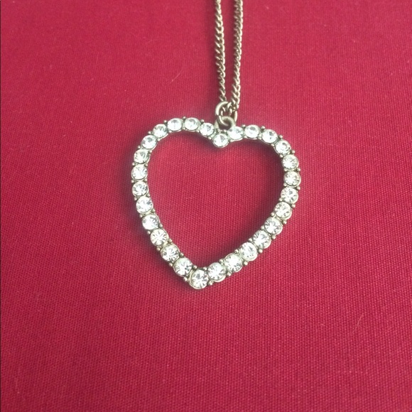 Forever 21 Jewelry Gold Heart Necklace Poshmark