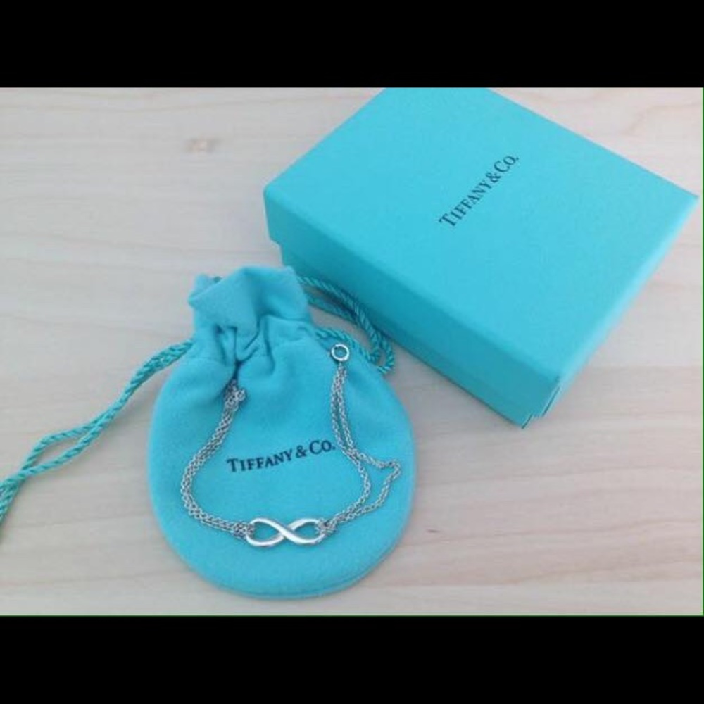 Tiffany&Co Infinity bracelet
