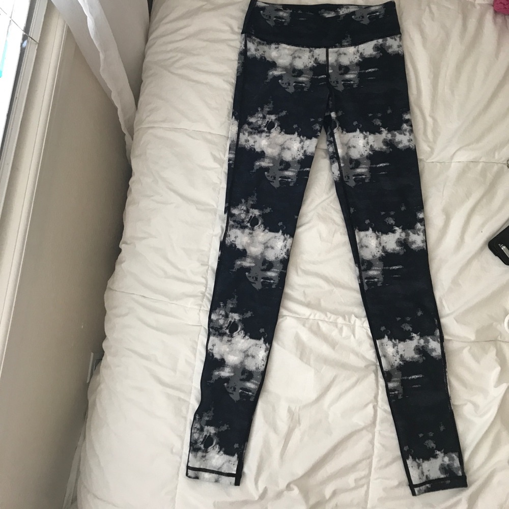 Gently used Mono B athletic leggings