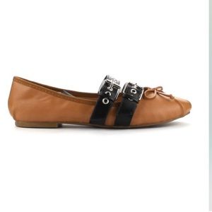 Ballet flats