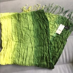 Express scarf NWT