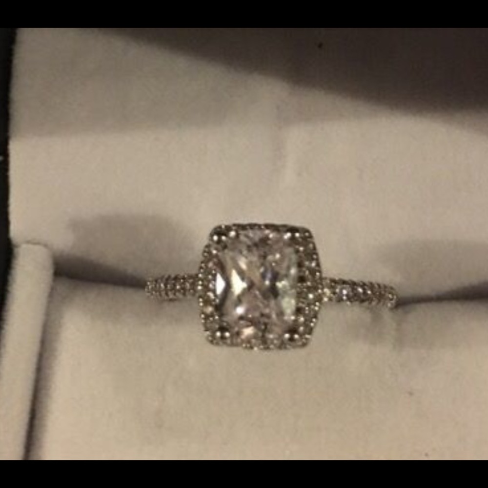 Sterling Silver Fashion CZ ring