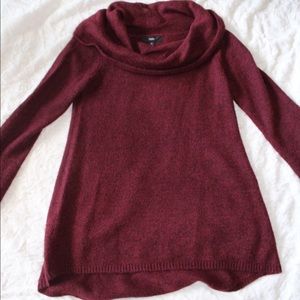Mossimo size medium maroon super soft sweater