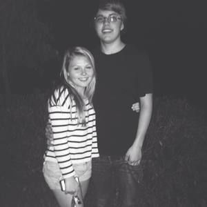 Meet your Posher, Devin