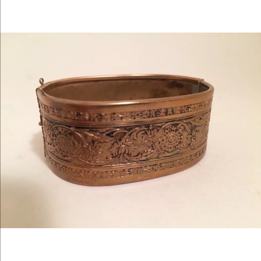 Antique Estate Gold Tone Ornate Floral Bracelet
