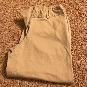 Worthington khaki capris