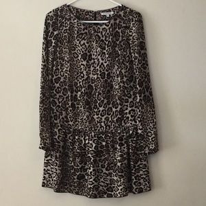 Leopard print beauty - with metallic details!