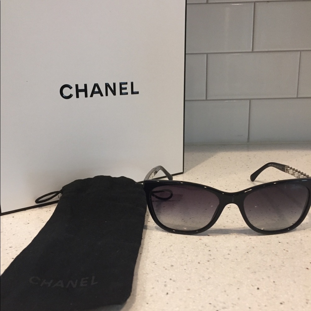 Chanel 5260q chain link sunglasses