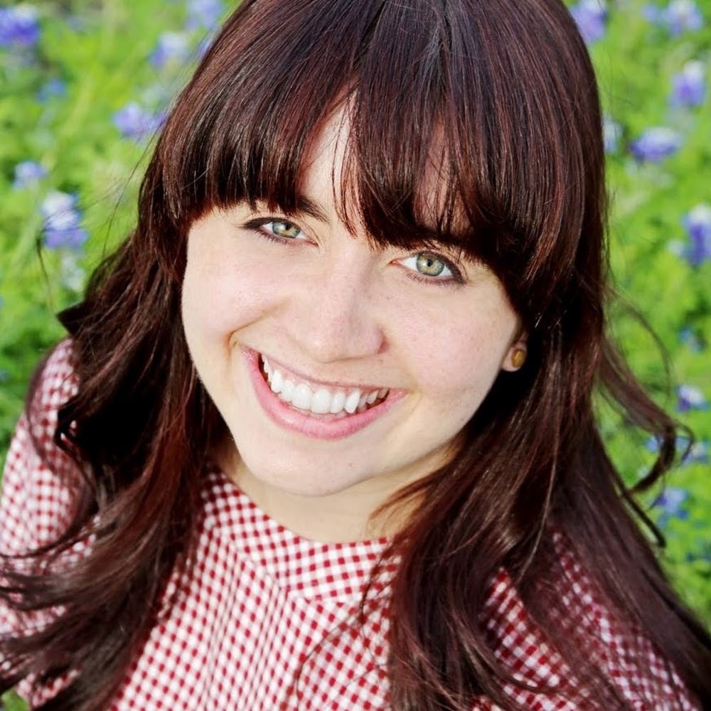 Meet your Posher, Elizabeth