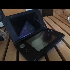 Nintendo 3DS XL