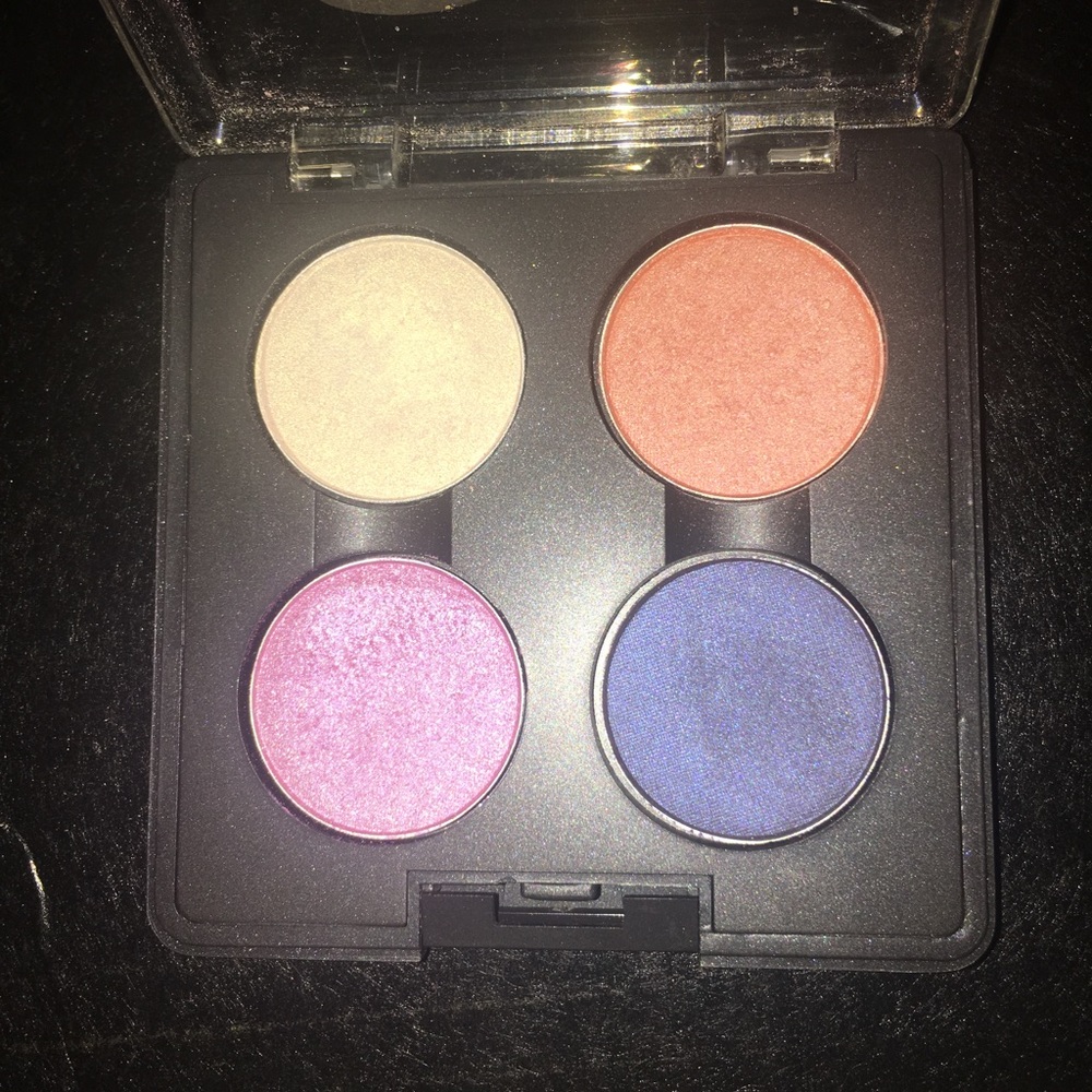 Rare LE MAC Rose is a Rose eyeshadow quad
