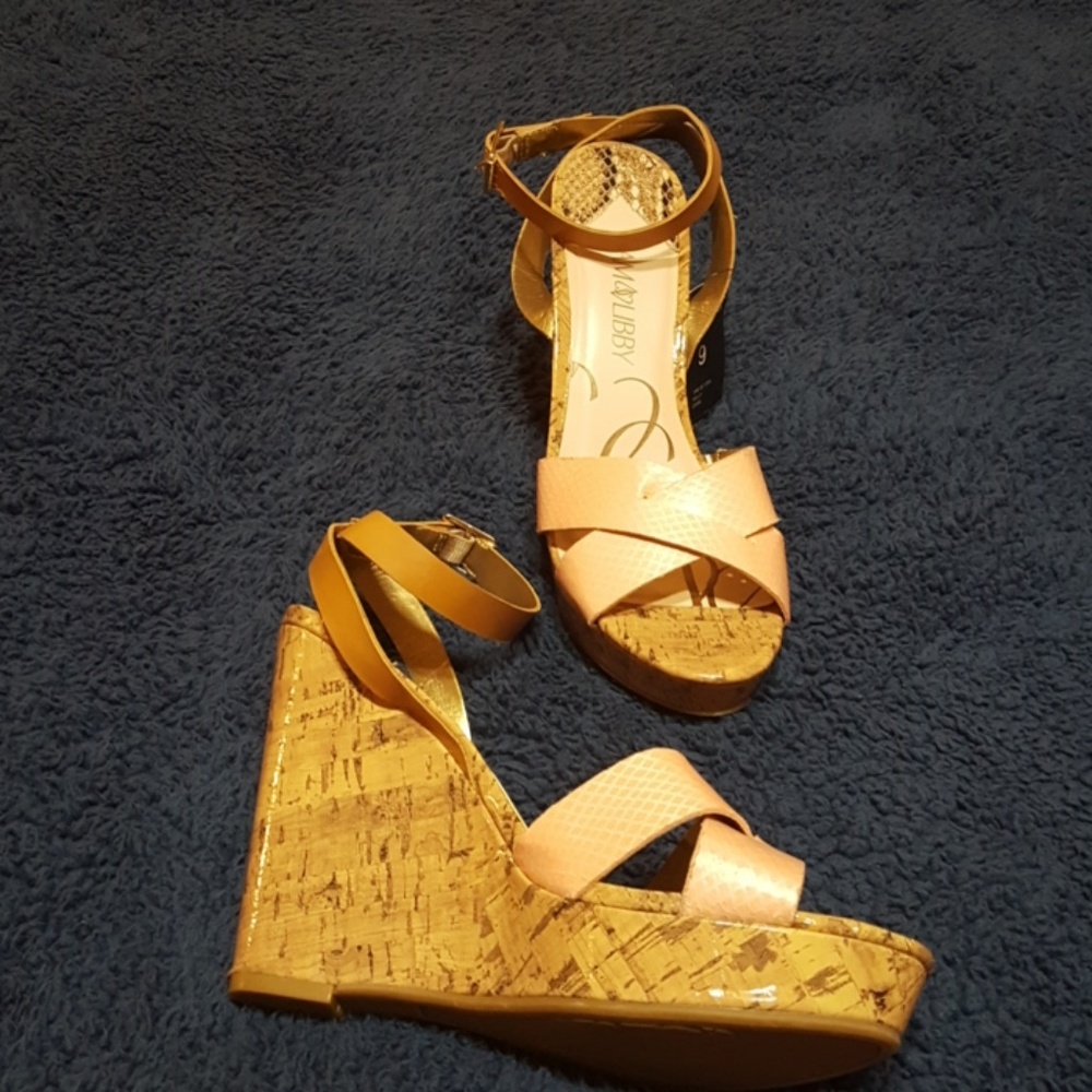 Sam&Libby Wedge heel strappy sandals