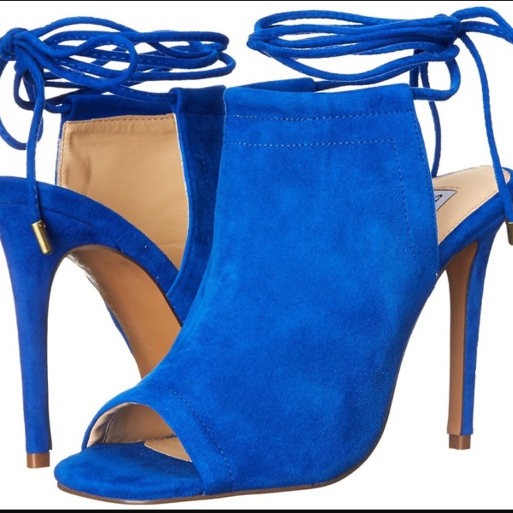 Steve Madden Sophie Blue Suede heels. Brand new