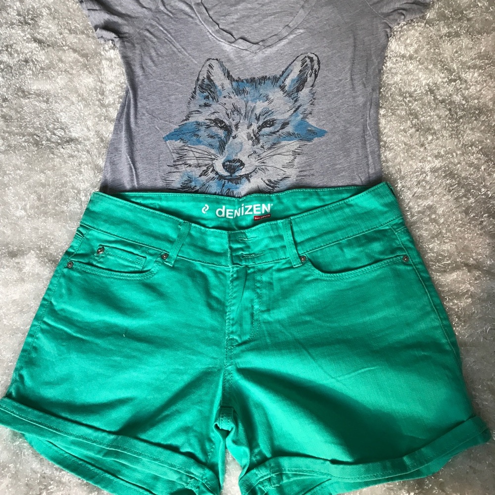 LEVI'S jean shorts
