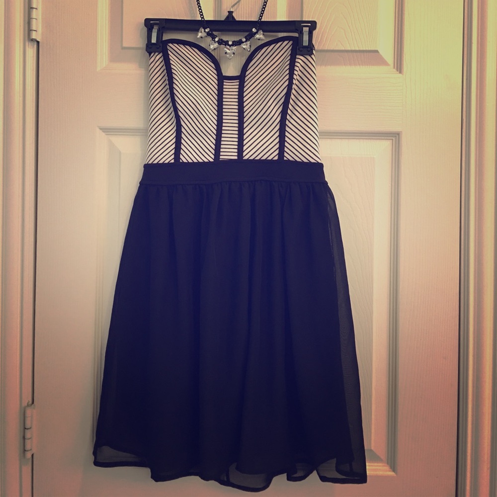 Strapless black and white dress M