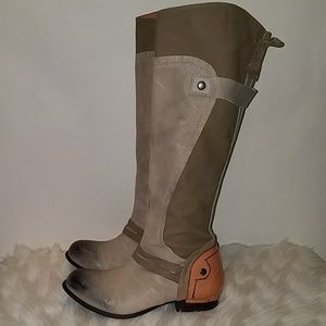 KDNY DISTRESSED GRAY LEATHER RIDING BOOTS SZ 9.5