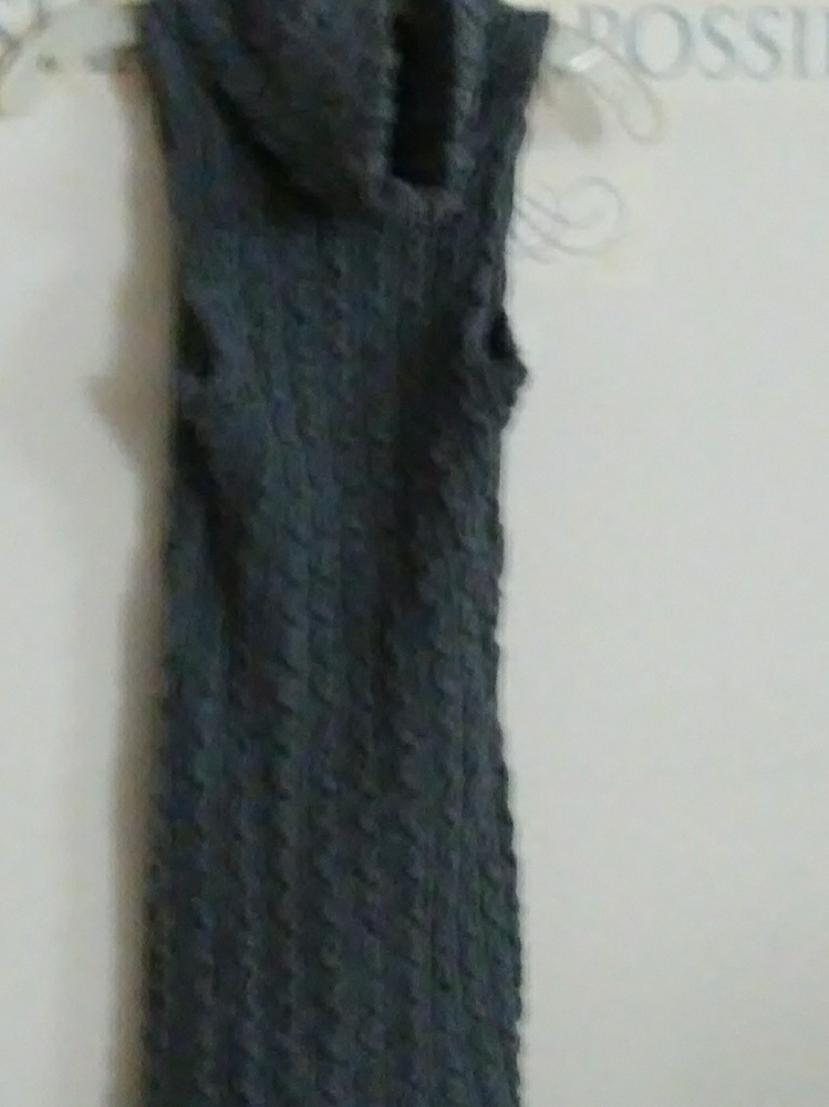 Gray sleeveless dress