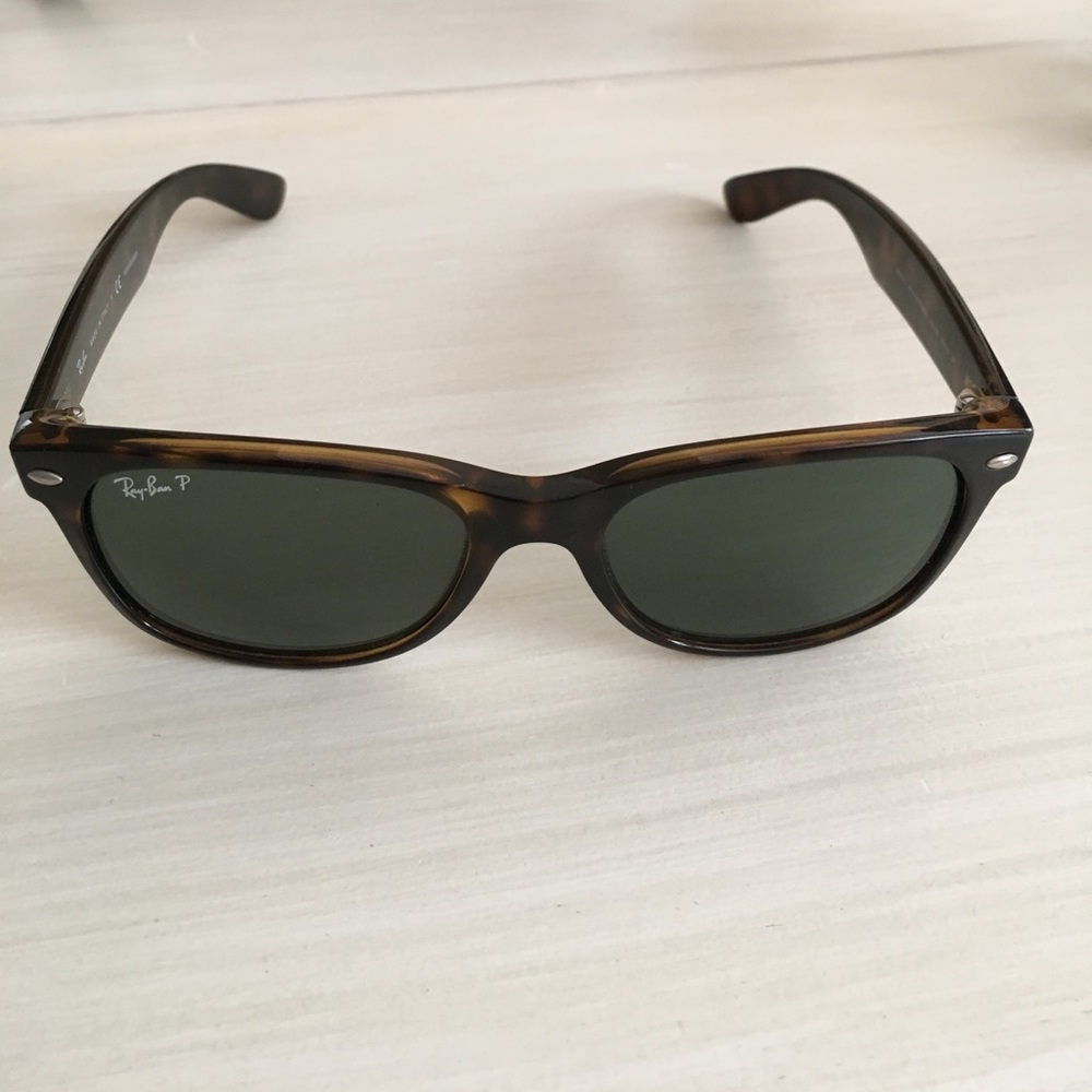 Polarized tortoiseshell Ray Ban Wayfarers