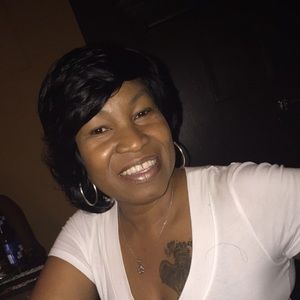 Meet your Posher, Felicia