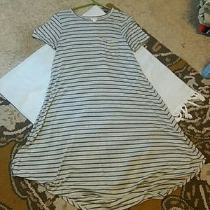 LuLaRoe Carly