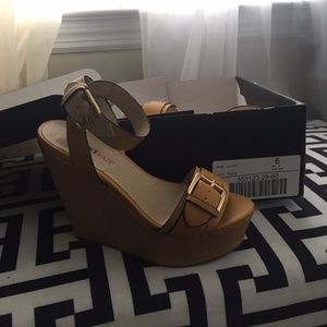 Mellow Yellow Spring Strap Wedges