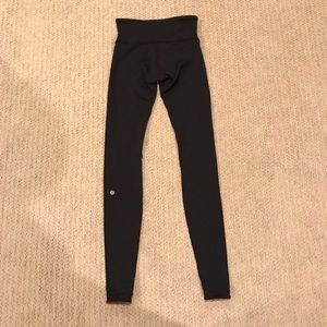 Black reversible Lululemon Leggings