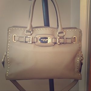 Tan Michael Kors bag with shoulder strap