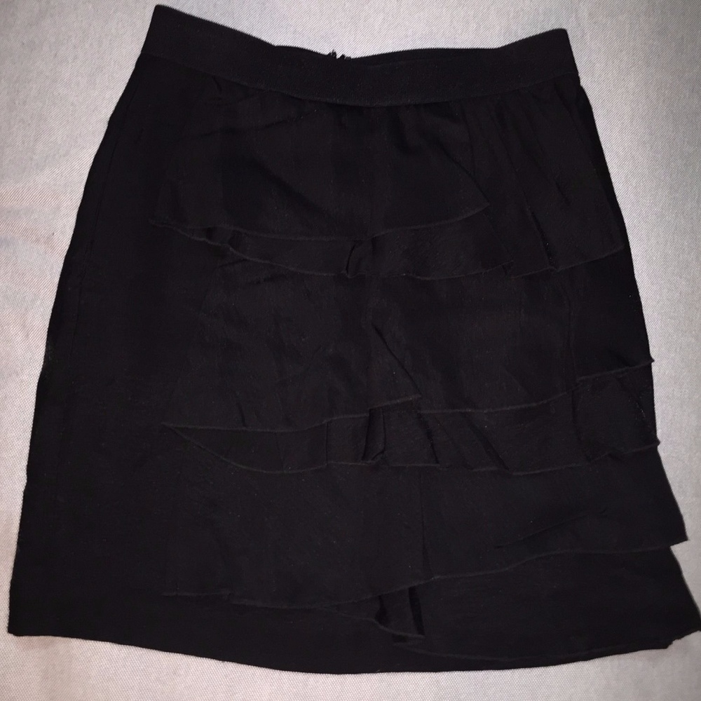 BCBG Max Azria Solid Black Woven Layer Skirt - Size 0