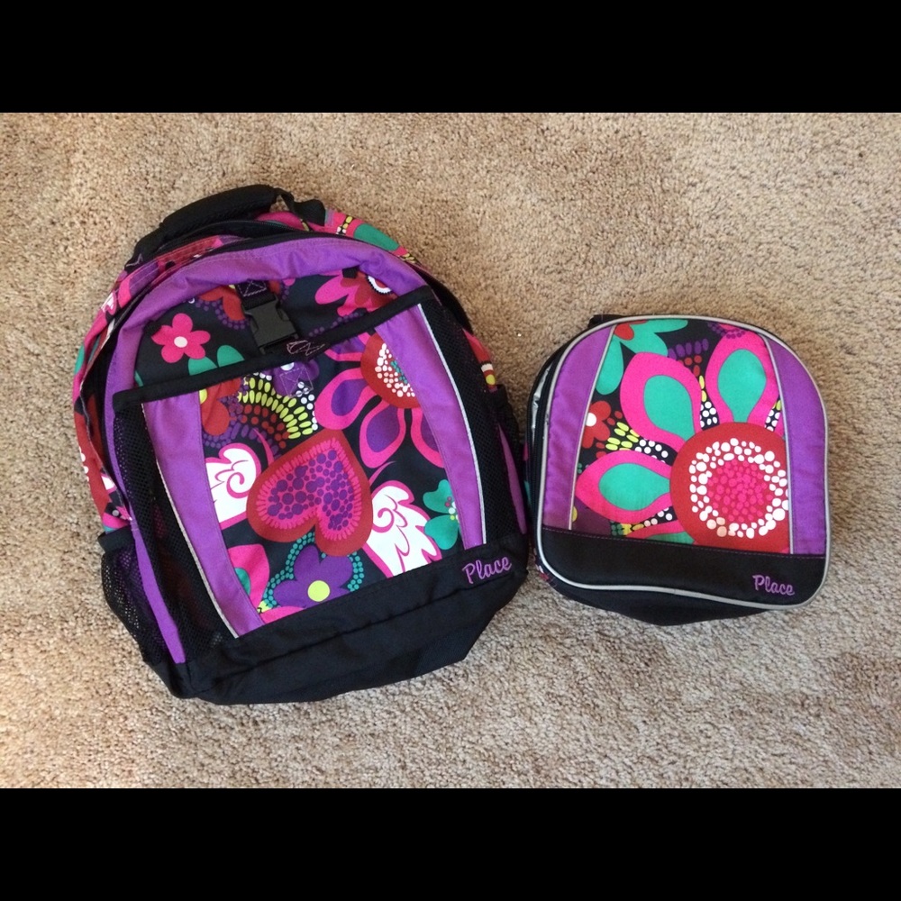 Bundle backpack 🎒 & lunchbox for girls