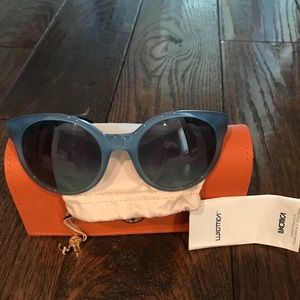 Authentic Tory Burch Women's Cat Eye Sunglasses