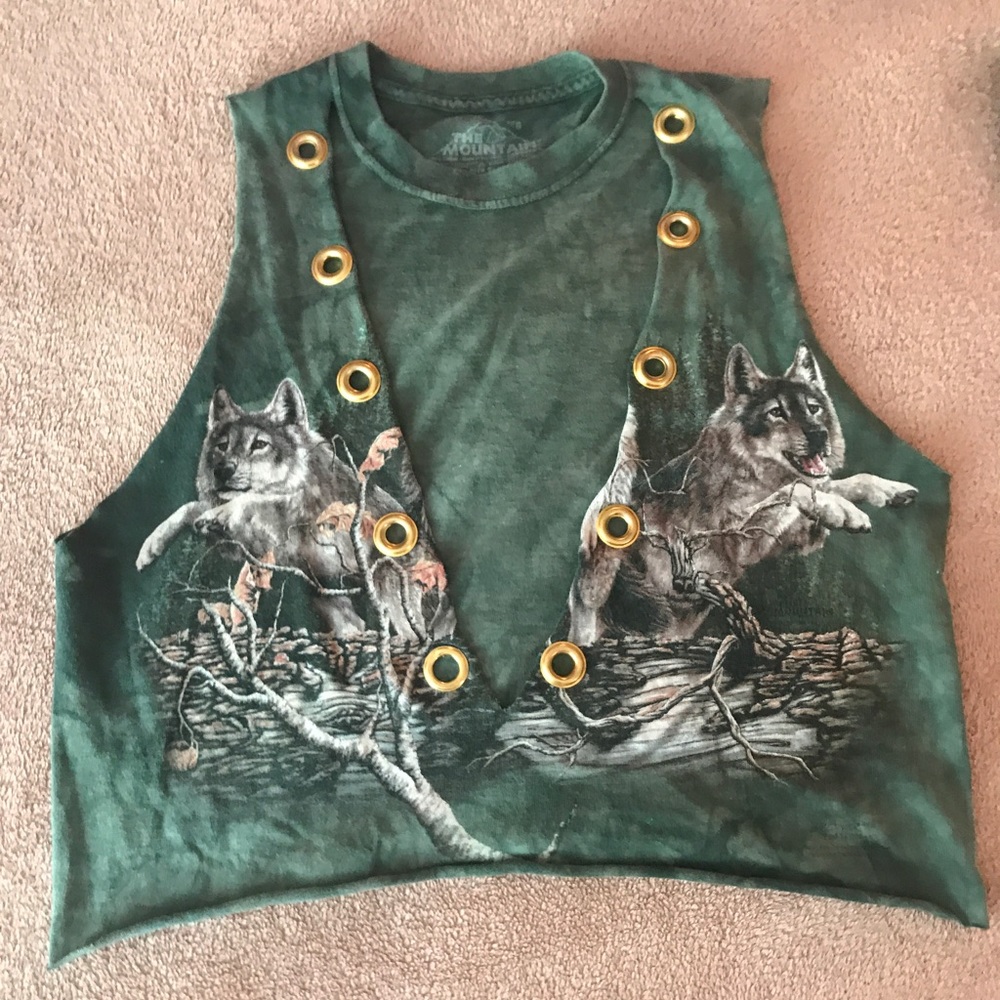 Green Acid wash grommet tee