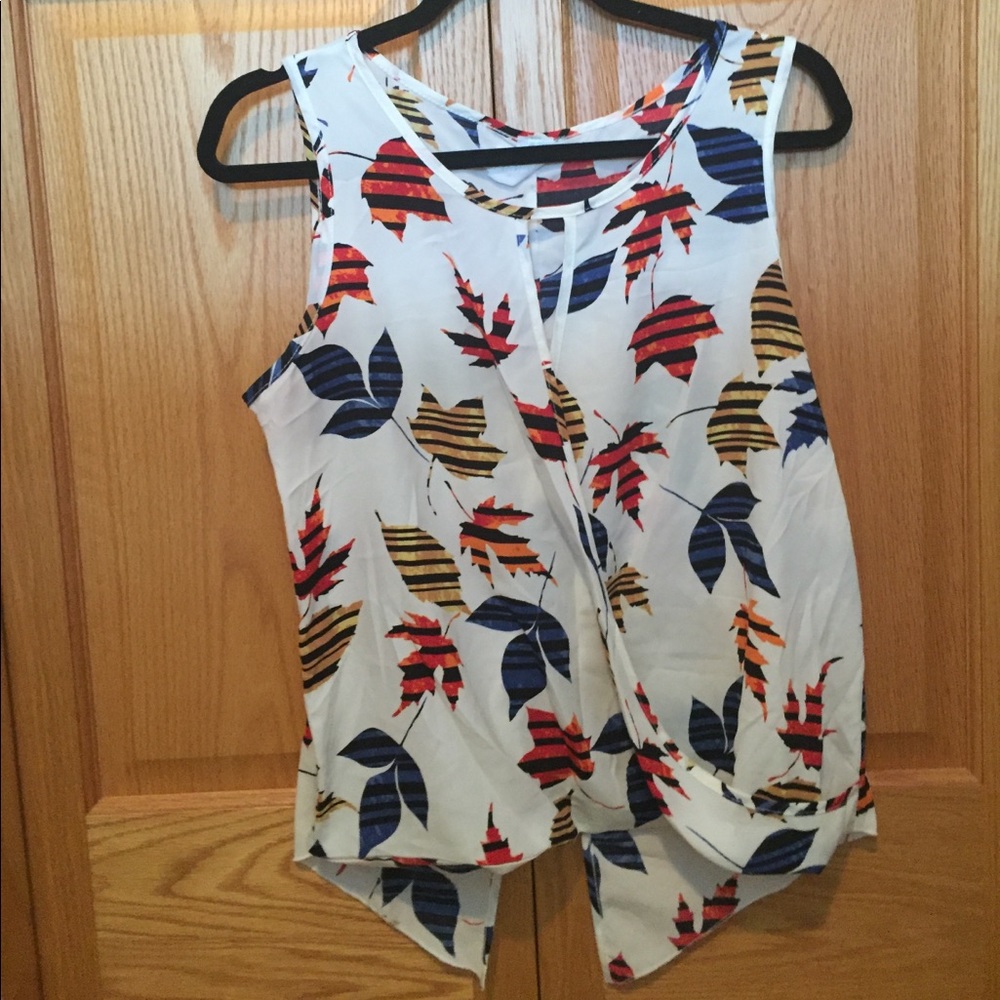 Leaf tank top