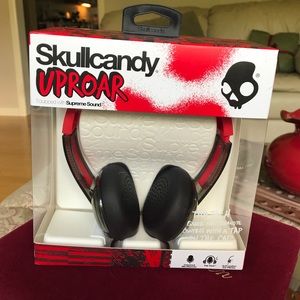 Skull candy Uproar headphones
