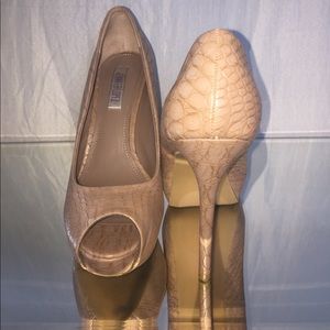 Sexy nude leather Jennifer Lopez heels