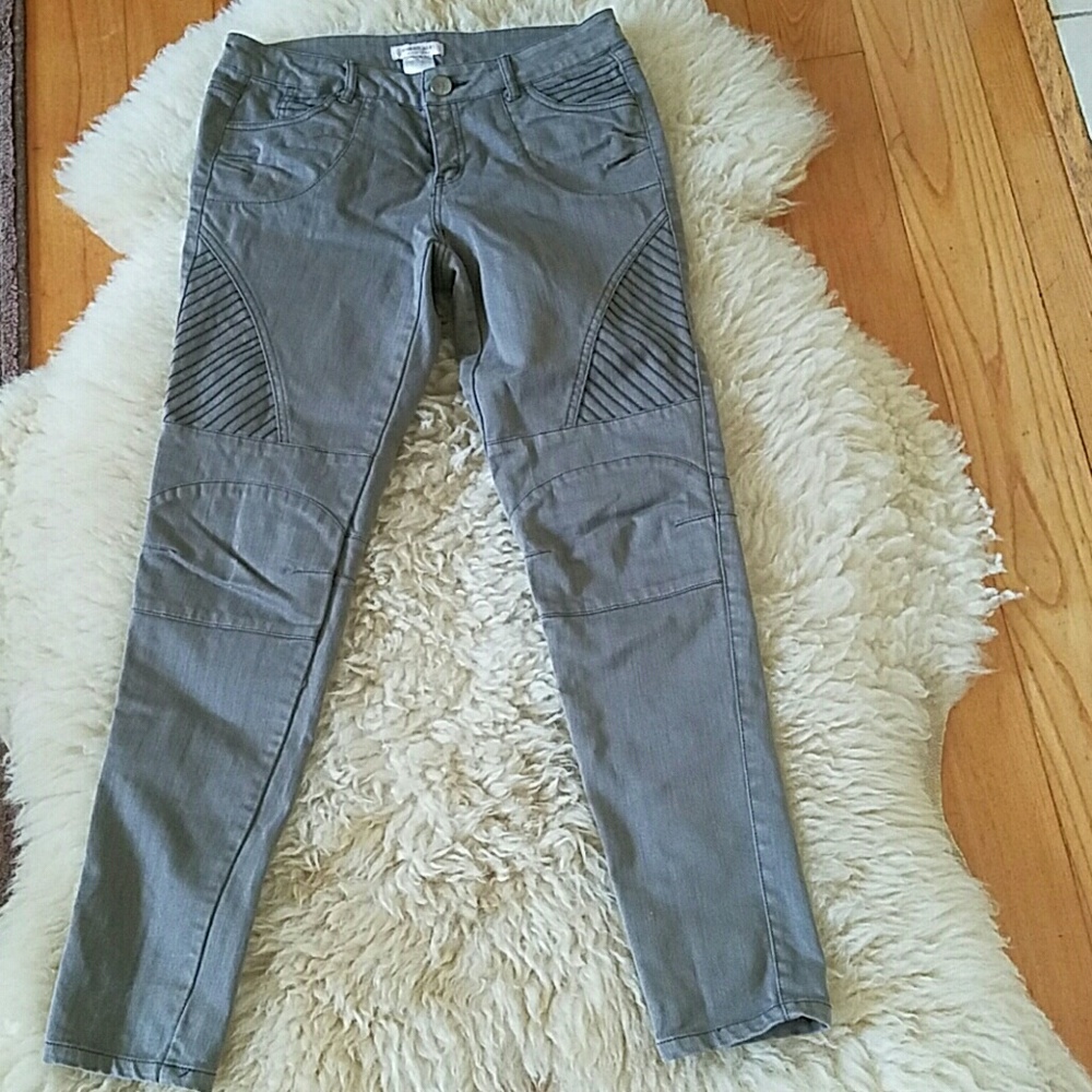Romeo and Juliet Pants