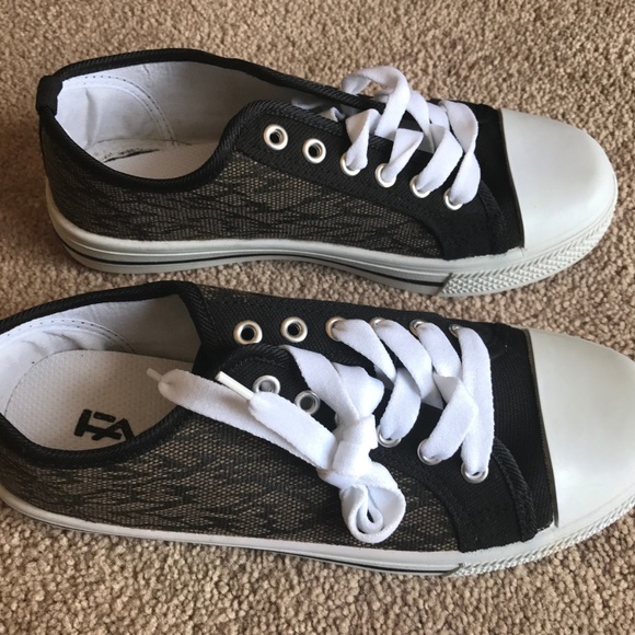 Mens Sneaker Shoe Black/Brown/White Canvas Boys - Picture 3 of 8